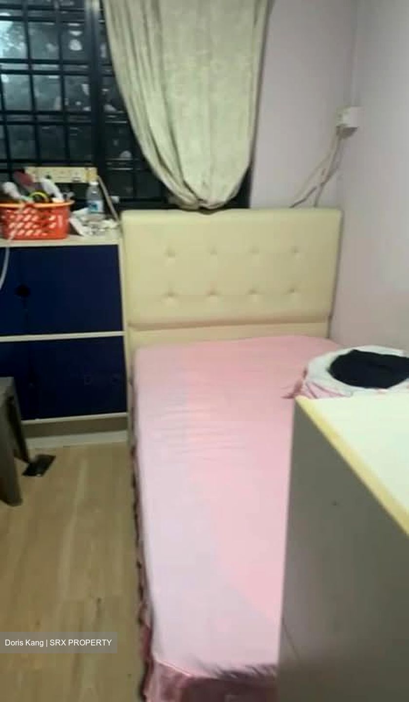 Blk 248 Gombak View (Bukit Batok), HDB 3 Rooms #559902231